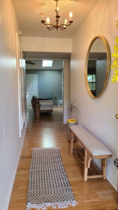 Centrally Located In Rogers And Bentonville! -Private Rooms Buitenkant foto